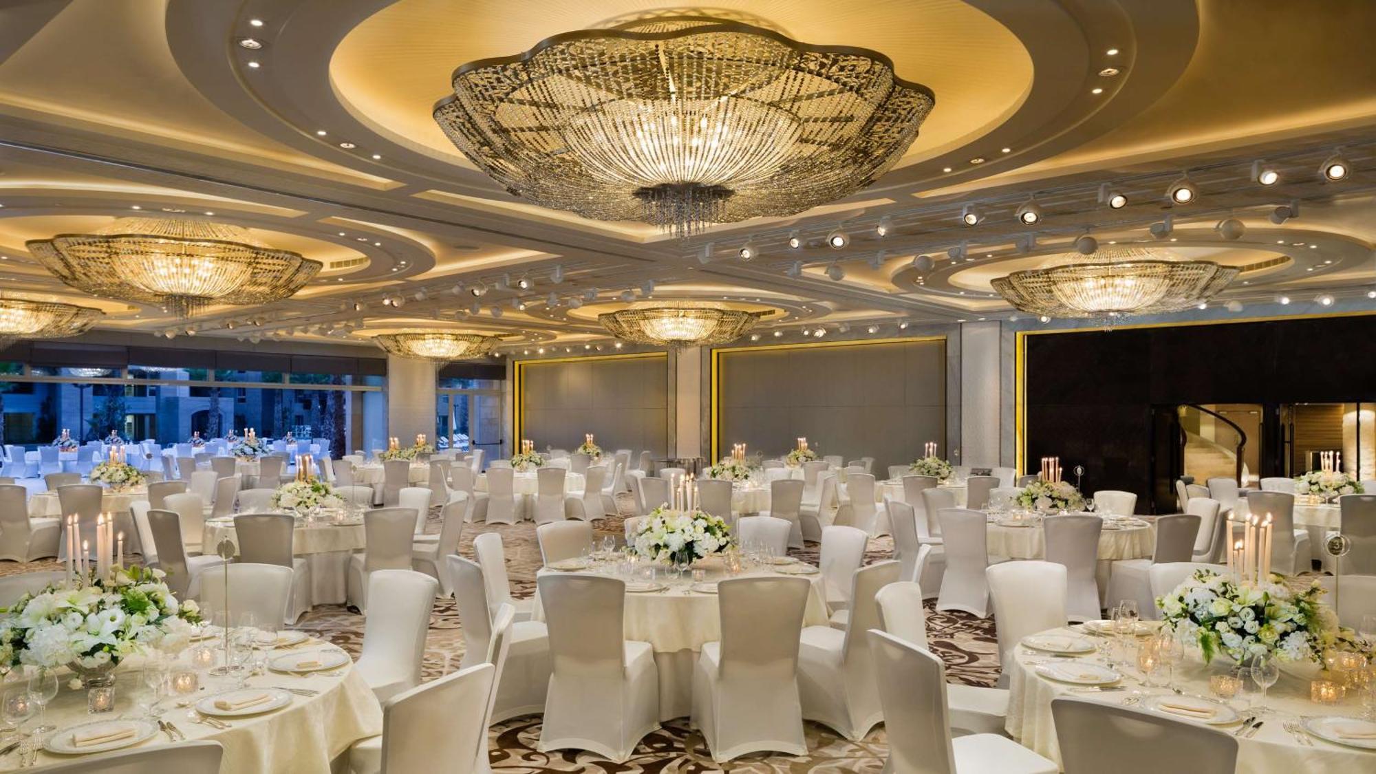 Kempinski Summerland Hotel & Resort Beirut Exterior photo