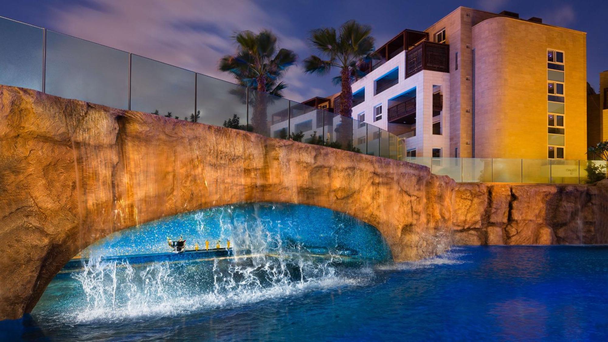 Kempinski Summerland Hotel & Resort Beirut Exterior photo
