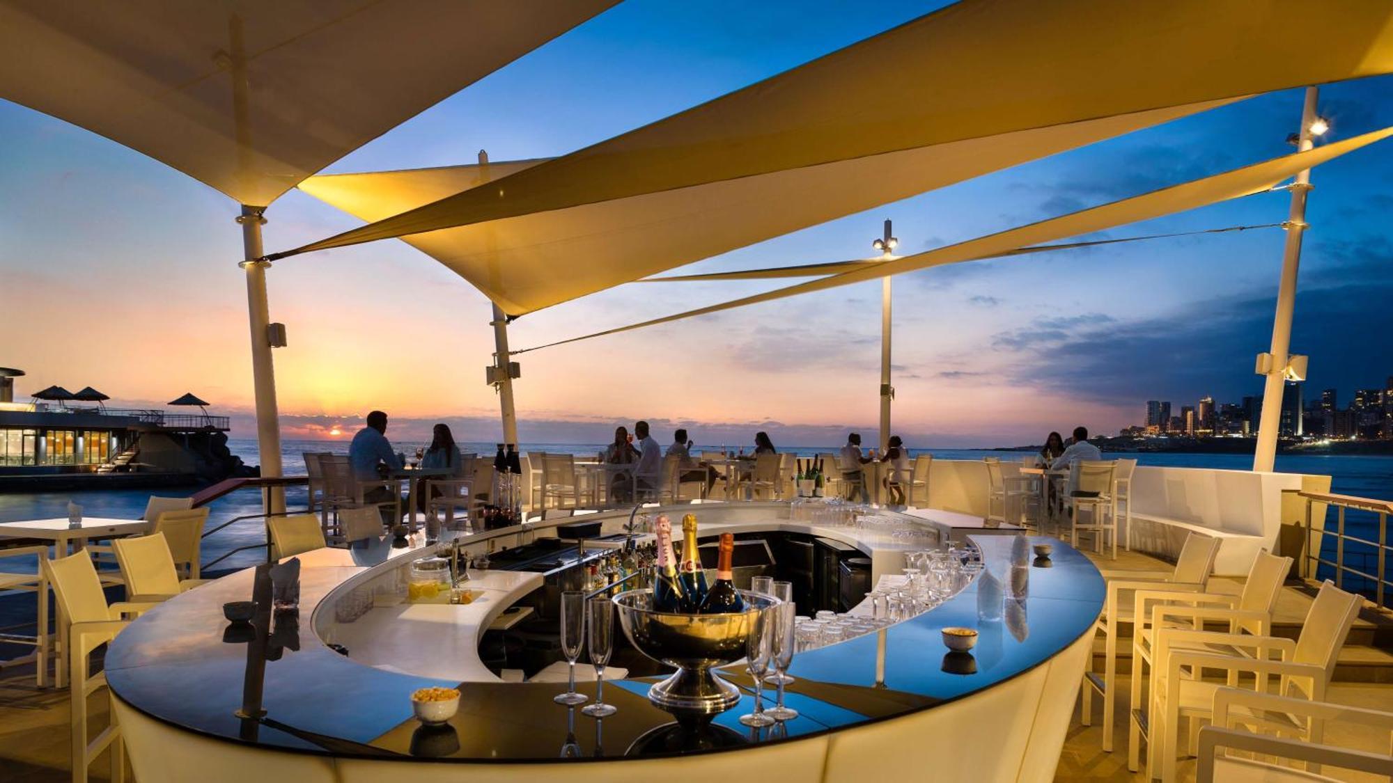 Kempinski Summerland Hotel & Resort Beirut Exterior photo