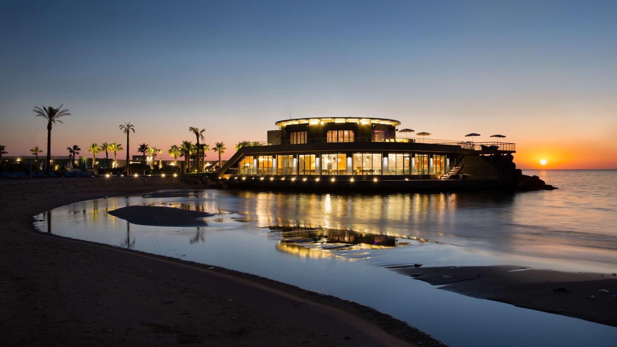 Kempinski Summerland Hotel & Resort Beirut Exterior photo